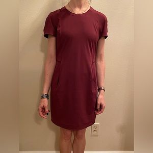 Lululemon Endeavor Dress